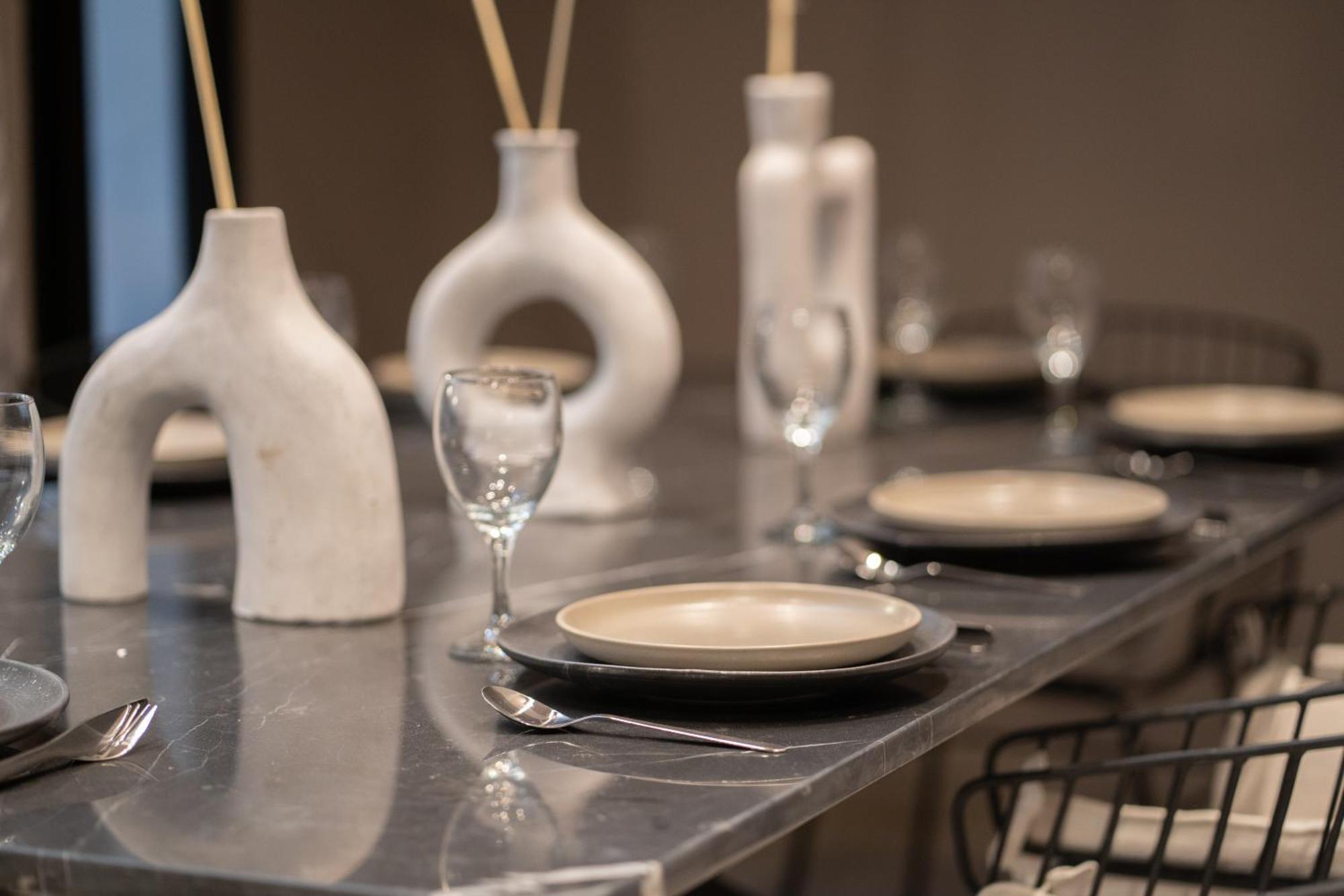 Twenty Six Anfa Luxury Residence By Shortstaycasa-Central-Parking Casablanca Bagian luar foto